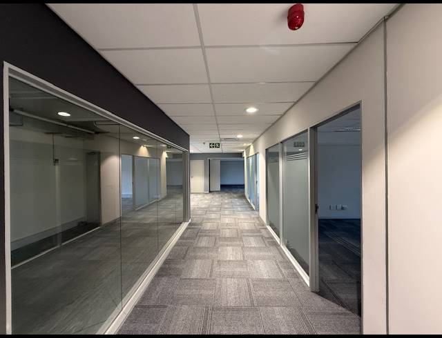 762M² OFFICE TO LET IN FORESHORE